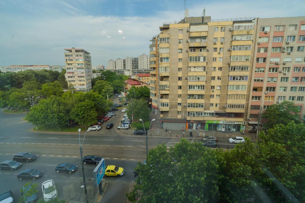 Cozy & Spacious 2Br Apartment With Netflix Bukarest Kültér fotó